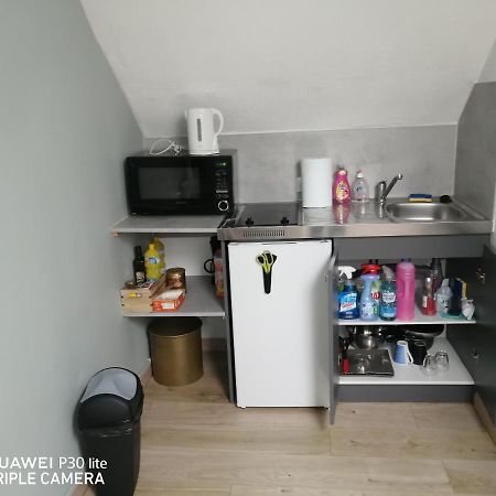 Studio haut tout équipé wifi arrivée autonome Le Creusot Extérieur photo